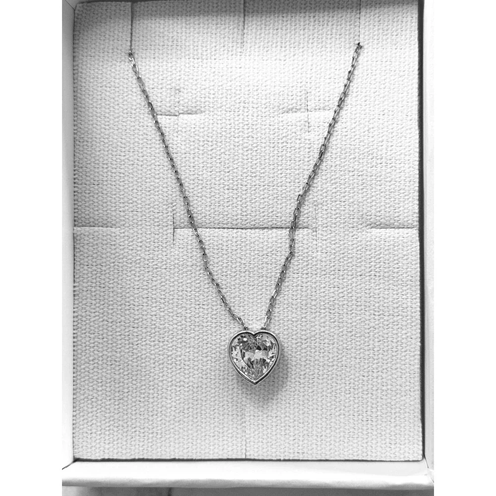 Silver Tone Heart Crystal Pendant Necklace Faceted Stone Bezel Set Cable Chain - Picture 4 of 4